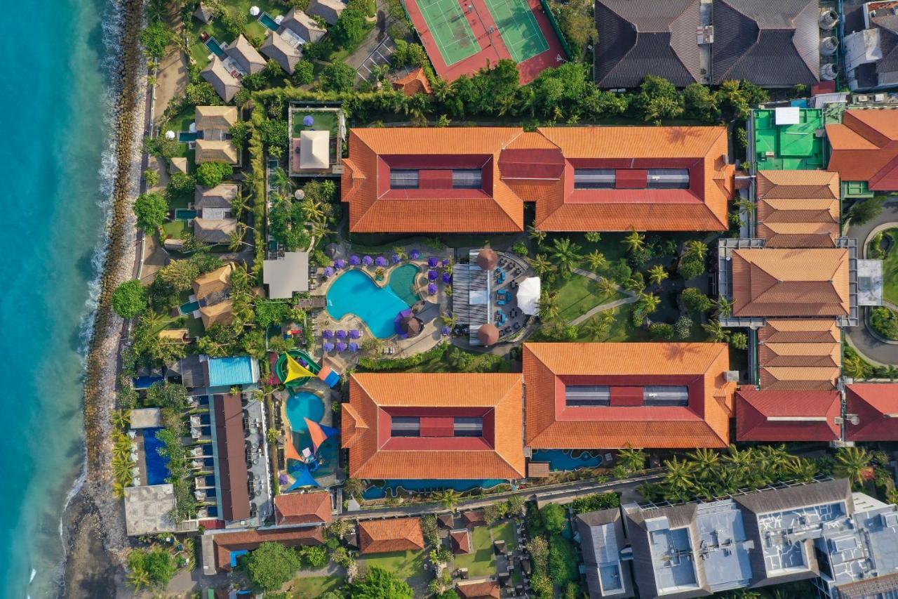 Bali Dynasty Resort กูตา ภายนอก รูปภาพ Aerial view of the resort
