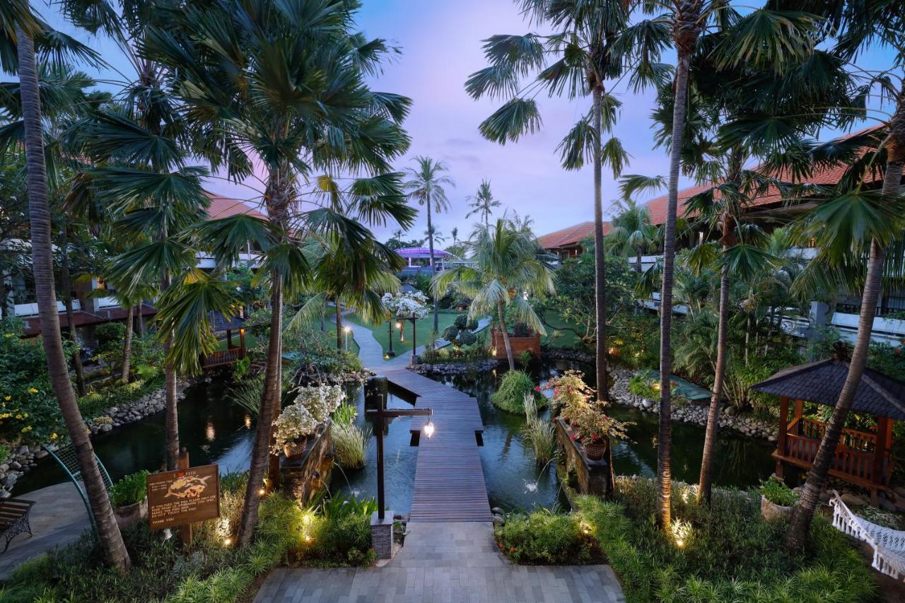 Bali Dynasty Resort กูตา ภายนอก รูปภาพ The Village