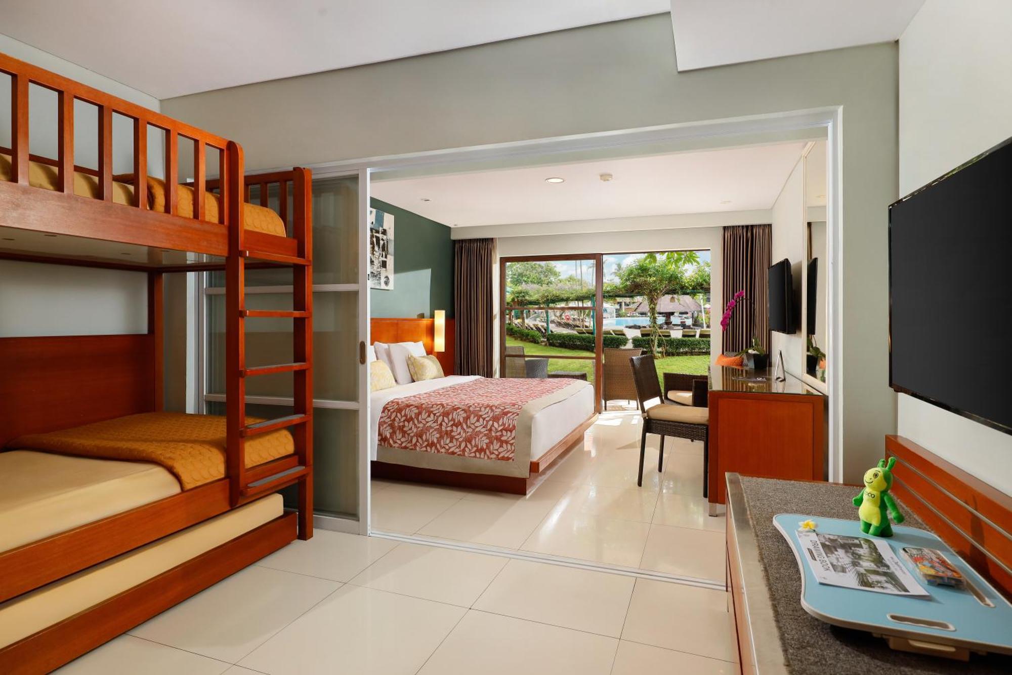 Bali Dynasty Resort กูตา ภายนอก รูปภาพ Family room at the Hilton Garden Inn, San Jose, Costa Rica