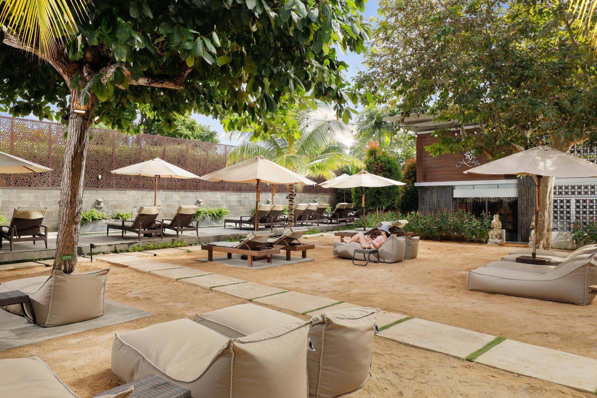 Bali Dynasty Resort กูตา ภายนอก รูปภาพ The beach at the hotel