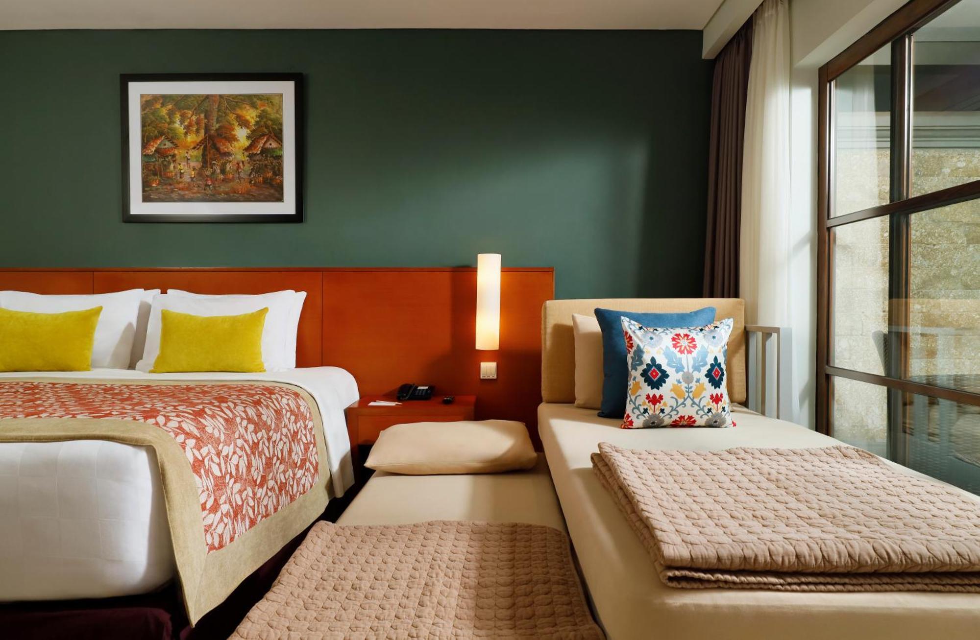 Bali Dynasty Resort กูตา ภายนอก รูปภาพ A room at the hotel